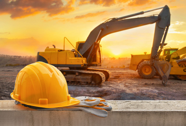 yellow-hard-hat-construction-site_104033-47